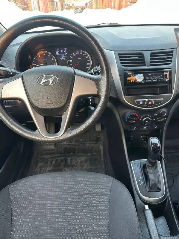 Продам
Hyundai solaris 2014 1.6 ат
1 Единственный собственник!
43000 Подтвержденный оригинальный пробег! Полностью в родной краске!
Без дтп.
Полностью зеленая автотека!
В машине еще присутствует запах новой машины. Состояние салона ближе к новому. Все то проводились по регламенту, сейчас делать нечего не нужно. Практически новая зимняя резина, комплект хорошей летней отдам тоже. Комплектация: сигнализация stariine с автозапуском, 3 ключа, гур, эсп, электрорегулировка зеркал, кондиционер, подогрев передних и задних сидений по отдельности, хорошая музыка, передние и задние дисковые тормоза, мощный 1,6 автомат изумительно работает! Расход топлива 8.8/5.2, функция eco режим. Надежный качественный автомобиль, который прослужит вам долгие годы! Гаражное хранение. По мелочи есть притертости. Реальному покупателю торг. Автоподбор, любые проверки без проблем!
Честный хозяйский автомобиль.
По документам идеально все.
Могу присутствовать при переоформлением.
Мес
📲 Tg: @annet_325
📞 Звоните: +7(949)3578224 - фотография - 4