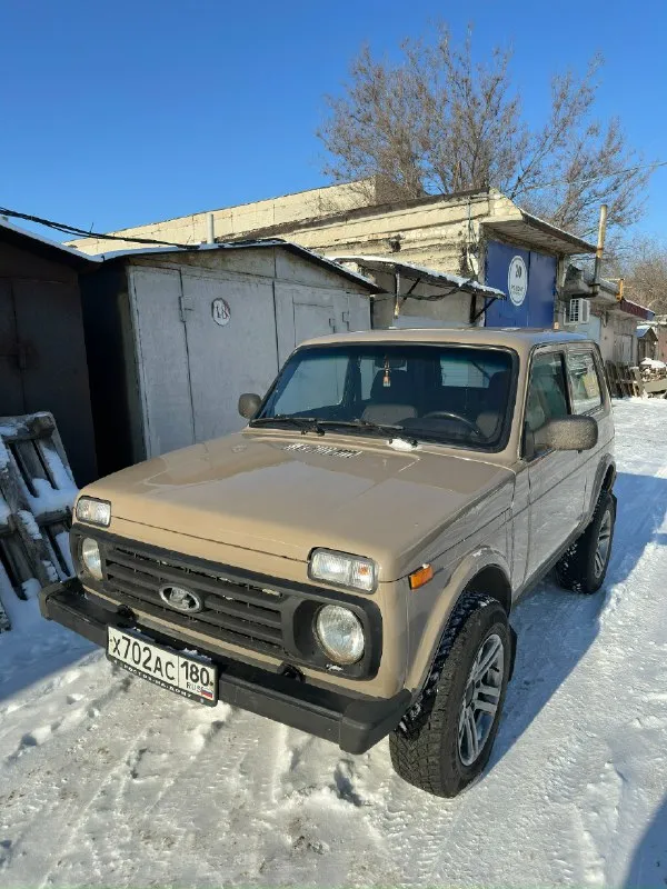 Продам ваз 4*4 (нива) год выпуска: 2016 двигатель: 1,7 автомобиль в хорошем состоянии. Раздатка на подрамнике. Карданы на шруз вместо крестовин. На переднем и заднем редукторах само блоки диферинциалов. Машина полностью обслужена. Цена: 500000 рублей (без торга) донецк +79493026573 - александр
📞 Звоните: +7(949)3026573 - фотография - 1
