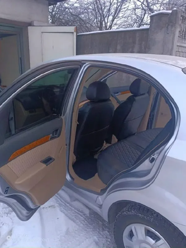 Продам chevrolet aveo, 2007 год. Цена: 800 000 руб. , торг возможен. Автомобиль в хорошем состоянии, бережная эксплуатация. Пробег — 98 000 км, родной. Двигатель 1.6 (16v) — надёжный и бодрый. Комплектация: кондиционер гидроусилитель руля подогрев передних сидений электростеклоподъёмники двигатель и коробка работают ровно, без посторонних шумов. Подвеска в норме. Салон чистый, ухоженный. Экономичный и удобный автомобиль для города. Документы в порядке, без запретов и ограничений. Осмотр по договорённости. Находится в г. Горловка +7 949 389-23-22 андрей
📞 Звоните: +7(949)3892322 - фотография - 6