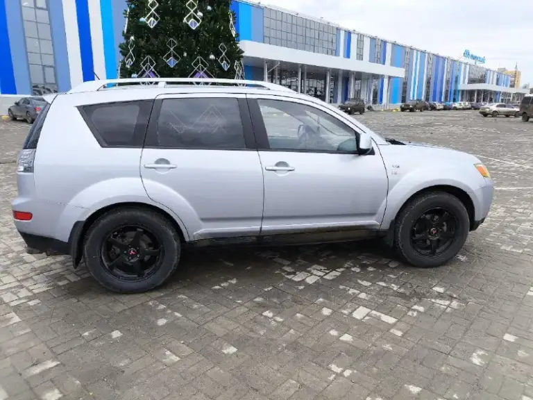 🚘 Марка и модель: mitsubishi outlander
📏 Пробег: 279000
📆 Год: 2007
📝 Кпп:
⚙️ Описание: продам mitsubishi аутландер 2007 год, 4wd, пробег 279000 родной, 3.0 бензиновый v6 mivec надежный атмосферный двигатель с 220 л. С. , коробка чистый японский автомат jatko переключает листает отлично, в максимальной комплектации: люк, кожа, лепестки, штатный ксенон, колеса р18 245/65 на новой зимней резине, в машине работает все что должно работать она резвая быстрая высокая любителям полного привода зайдёт, стоит уже на 180 регионе учёт на мне на 5 лет, цена 1230000, тел:+79495070509 и тг.
💰 Цена: 1250000
🌍 Город:
📞 Телефон: +79495070509
🙋‍ Нажмите, чтобы связаться с продавцом в тг

📞 Звоните: +7(949)5070509 - фотография - 4