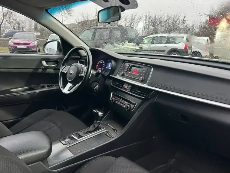 Продам kia optima iv рестайлинг
2020Г
2Л бензин
Коробка автомат aisin
1 Собственник
Автомобиль в отличном состоянии, вид имеет шикарный, бережная эксплуатация, обслужен, вложений не требует.
Двигатель, коробка, техника, электрика все работает отлично, без вложений и проблем.
Пробег 206 тыс. Км. (родной)
С документами все в порядке.
💰🔥Цена: 1 млн. 590 тыс. Руб.
Осмотр г. Шахтерск, торез, снежное.
Тел. :
☎ +7949-365-61-27
📲 Tg: александр
📞 Звоните: +7(949)3656127 - фотография - 7