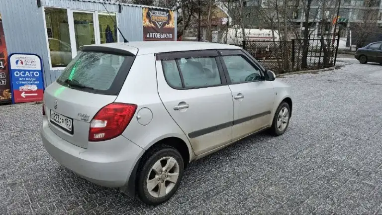 Skoda fabia
Год выпуска: 2007
Тип кпп: механическая
Объем двигателя: 1.4 литра
Тип топлива: бензин
Пробег: 211 000 км
Цена:💥 440 000 рубли 💥
Дополнительная информация:
Родной пробег
Родной окрас
1 Хозяин
Бортовой компьютер
Кондиционер
Заводской ксенон
В хорошем техническом состоянии
Кузов без гнили

📞 🇷🇺 +79495093428
+79498392499 - фотография - 3