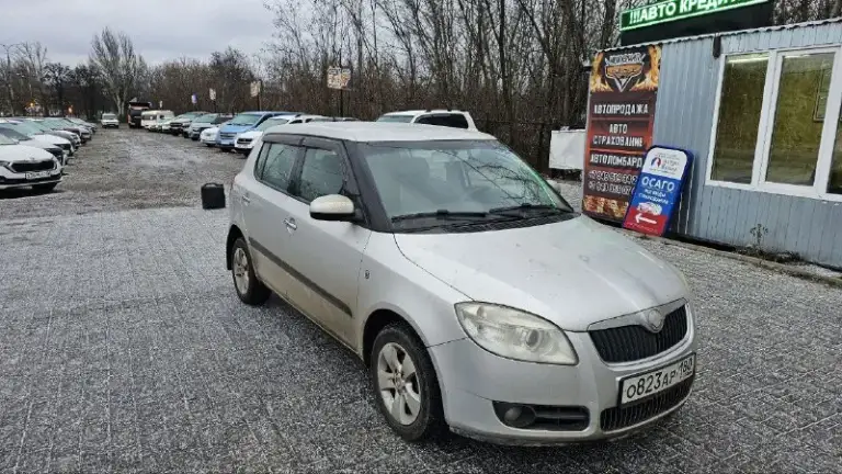 Skoda fabia
Год выпуска: 2007
Тип кпп: механическая
Объем двигателя: 1.4 литра
Тип топлива: бензин
Пробег: 211 000 км
Цена:💥 440 000 рубли 💥
Дополнительная информация:
Родной пробег
Родной окрас
1 Хозяин
Бортовой компьютер
Кондиционер
Заводской ксенон
В хорошем техническом состоянии
Кузов без гнили

📞 🇷🇺 +79495093428
+79498392499 - фотография - 4