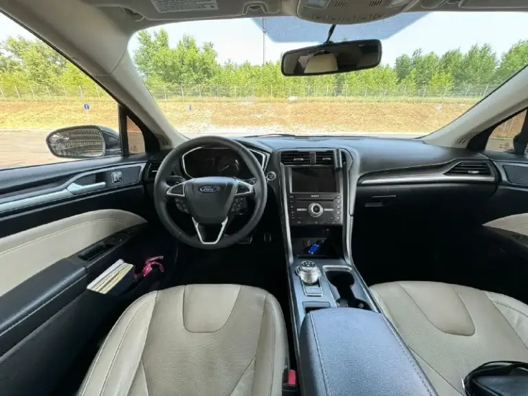 Продам ford fusion (north america) 2017г в комплектации titanium. Я хозяин, на машину денег не жалел, все работает, машиной останетесь довольны. Родной пробег 173 000 км двигатель 2.0 турбо на 245 л/с, работает отлично, без посторонних звуков. Коробка автомат, без пинков и рывков. Машина в отличном состоянии как и внешне так и технически. Кондиционер заправлен, работает отлично! Переоформление без проблем! Машина находится в г. Донецке, осмотр в любое время. Цена 1 705 000р 💵 + торг реальному покупателю! +79495073003
📞 Звоните: +7(949)5073003 - фотография - 6