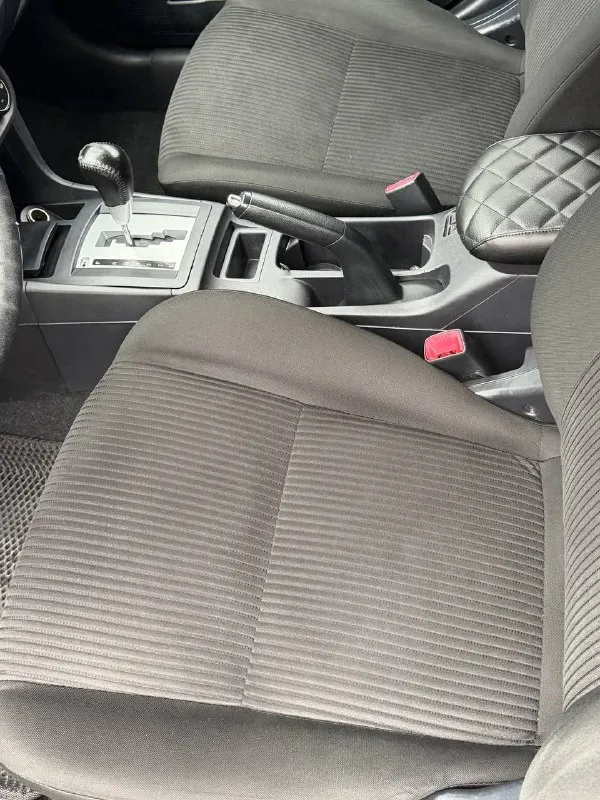 Mitsubishi ланцер х  2013 гв 1.6, обычный автомат не вариатор,   авто в отличном состоянии, без жуков и коррозии, масло не ест не дымит коробка  и ходовка на отлично, климат заправлен, два комплекта хорошей резины, цена 850₽ торг. Макеевка. +79491777050
📲 Tg: алекс
📞 Звоните: +7(949)1777050 - фотография - 6