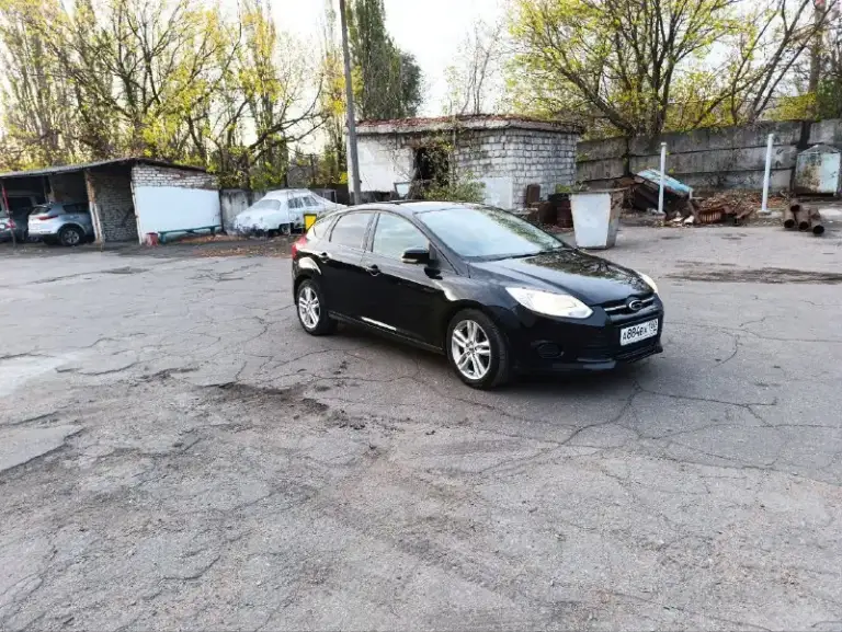 Продам ford focus 3, 2012 г. В. , 1.6 газ/бензин, газ вписан в тех. Паспорт, механика, пробег 220000. Заменено ремни, ролики, помпа. Кондиционер работает, ошибок нет. Цена 630000, торг. Г. Снежное. +79494704740 - фотография - 3