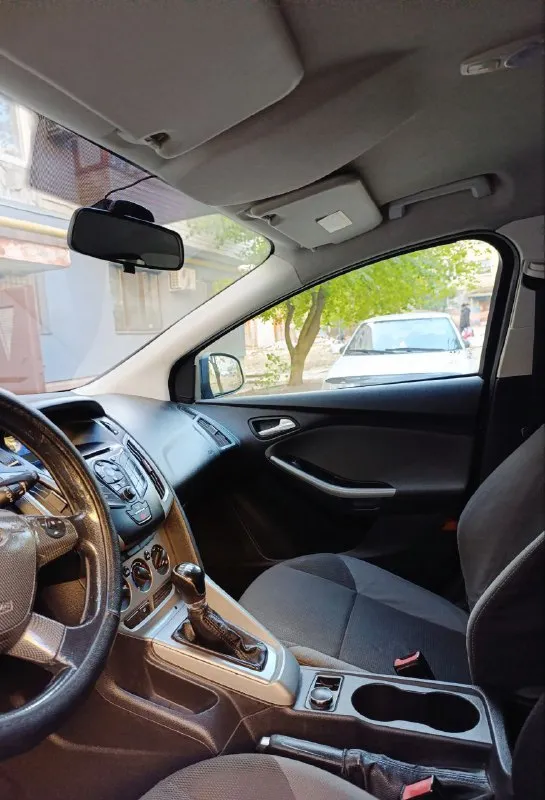 Продам ford focus 3, 2012 г. В. , 1.6 газ/бензин, газ вписан в тех. Паспорт, механика, пробег 220000. Заменено ремни, ролики, помпа. Кондиционер работает, ошибок нет. Цена 630000, торг. Г. Снежное. +79494704740 - фотография - 7