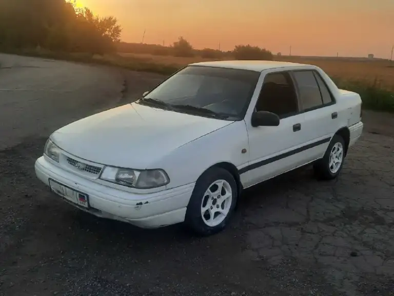 Макеевка продается hyundai accent (pony) 1994 года. Цена: 135.000₽ тел +79495334582 состояние: * внешний вид: есть небольшие недостатки, краска на бамперах потрескалась не держаться некоторые крепления * техническое состояние: двигатель капитально отремонтирован, установлены новые кольца, клапана, . Характеристики: * двигатель: инжектор, 1.5 л ( mitsubishi g4 1.5). * коробка передач: 5-ступенчатая. * гидроусилитель руля: есть. * ходовая часть: в норме, шрусы и пыльники рабочие. * фары: линзовые led с охлаждением. Салон: * в хорошем состоянии, тканевые чехлы. * аудиосистема: заводские динамики, новая магнитола с bluetooth и fm. Колеса: * диски титановые родные, резина передняя зимние (14r), задние летние (14r). Особенности: * печка работает. * два типа регистрации: постоянная украинская и временная днр. (с божьей помощью станет на временную регистрацию рф если продлят перерегистрацию) * в комплекте с машиной отдам много запчастей и разобранный двигатель j4dj1.3 с гбц под
📞 Звоните: +7(949)5334582 - фотография - 2