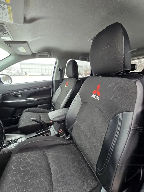 Продаю автомобиль mitsubishi outlander sport (американский аналог asx), 11. 2019 год.
• ​Внешний вид: насыщенный синий цвет, который отлично смотрится в любую погоду. Состояние кузова — как на фото.
• ​Салон: ухоженный интерьер. В салоне установлена современная мультимедиа с большим экраном.
• ​Практичность: вместительный багажник задний ряд сидений легко складывается в ровный пол.
• Двигатель/кпп: атмосферный мотор 2.0 л (155 л. С. ).
Работает идеально, масло менялось строго по регламенту.
• Привод: подключаемый полный привод.
• Трансмиссия: надежный вариатор (cvt) от компании jatco. Работает плавно, без рывков.
• ​Техническое состояние:обслуживание проводилось вовремя. Руль и органы управления не затерты, что подтверждает бережную эксплуатацию.
• Пробег: 160 000 км.
Автомобиль полностью обслужен и готов к любым проверкам.
Машина на ходу каждый день, вложений не требует. Продажа от собственника.
Цена: 1800000
Разумный торг возможен у капота
+79493673496
📲 Tg: @pxoenixdnr
📞 Звоните: +7(949)3673496 - фотография - 4