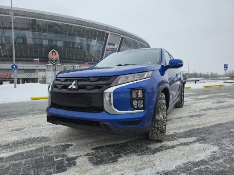 Продаю автомобиль mitsubishi outlander sport (американский аналог asx), 11. 2019 год.
• ​Внешний вид: насыщенный синий цвет, который отлично смотрится в любую погоду. Состояние кузова — как на фото.
• ​Салон: ухоженный интерьер. В салоне установлена современная мультимедиа с большим экраном.
• ​Практичность: вместительный багажник задний ряд сидений легко складывается в ровный пол.
• Двигатель/кпп: атмосферный мотор 2.0 л (155 л. С. ).
Работает идеально, масло менялось строго по регламенту.
• Привод: подключаемый полный привод.
• Трансмиссия: надежный вариатор (cvt) от компании jatco. Работает плавно, без рывков.
• ​Техническое состояние:обслуживание проводилось вовремя. Руль и органы управления не затерты, что подтверждает бережную эксплуатацию.
• Пробег: 160 000 км.
Автомобиль полностью обслужен и готов к любым проверкам.
Машина на ходу каждый день, вложений не требует. Продажа от собственника.
Цена: 1800000
Разумный торг возможен у капота
+79493673496
📲 Tg: @pxoenixdnr
📞 Звоните: +7(949)3673496 - фотография - 8