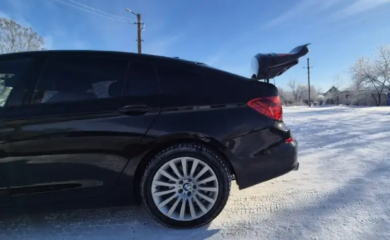 Продам bmw 5-series gran turismo (f07)2012г. В
В заводском окрасе !!! Без подкрасов !
На полном приводе xdrive (4wd). ,
С оригинальным пробегом 227т. Км
Двигатель 3.0 бензин,
8-Ступенчатый автомат steptronic,
— Это уникальный пятиместный лифтбэк бизнес-класса, сочетающий черты седана, универсала и кроссовера с кузовом типа «флисхэк» (пять дверей), предлагающий просторный салон, высокий уровень комфорта и большой багажник, благодаря двустворчатой крышке, доступный с мощными бензиновым. Автомобиль в родном окрасе, включая бампера. Родной пробег. .по комплектации - доводчики дверей, сиденья с ломающимися спинками и вентиляцией, музыка logic 7, круговой обзор.
Обслуживал машину как полагается, замена масла каждые 5-6 тыс, система охлаждении поддерживалась в чистоте. Только сотый бензин. Автомобиль полностью сухой снизу: мотор, коробка, редуктора, система охлаждения. Двигатель, коробка работают без нареканий, сохранилась часть истории обслуживания и сервисные книжки. Стойки
📞 Звоните: +7(959)2753142 - фотография - 7