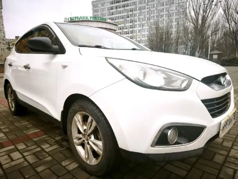 🚘 Марка и модель: ix35
📏 Пробег: 237т. Км.
📆 Год: 2012
📝 Кпп:
⚙️ Описание: 1 090 тыс. ₽. Hyundai ix35 2012г. 10-й месяц
Автомат aisin 6 ступ. 2.0л бензин
Полный привод 4wd ! Высокий клиренс
В родном окрасе почти весь кузов !
Два ключа. Зимняя резина. Литые диски r17
Автозапуск. Парктроник. Сигнализация
Машина ухоженная. Есть сервисная книга
Комплектация: кондиционер (заправлен, холодит), 4 эсп, электрозеркала, подогревы (всех сидений, зеркал, лобового и заднего стекла), птф, мультируль, круиз контроль, датчик света и дождя, bluetooth/usb, подлокотник, рейлинги, ветровики
Г. Донецк +7 949 302 87 11
💰 Цена: 1090 тыс. ₽
🌍 Город:
📞 Звоните: +7(949)3028711 - фотография - 9