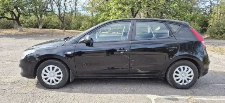 Продам свой авто hyundai ай30 2009 года. Двигатель 1.4 109 л. С. Кондиционер подогрев передних сидений сигнализация с автозапуском. Авто находится в шахтерске. Цена 650тыс рублей. Тел +79496189730
📞 Звоните: +7(949)6189730 - фотография - 2