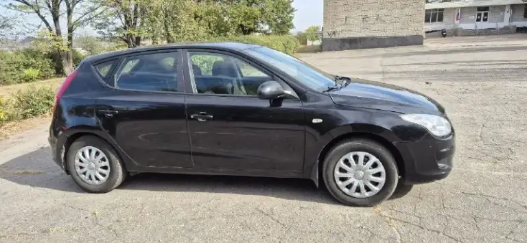 Продам свой авто hyundai ай30 2009 года. Двигатель 1.4 109 л. С. Кондиционер подогрев передних сидений сигнализация с автозапуском. Авто находится в шахтерске. Цена 650тыс рублей. Тел +79496189730
📞 Звоните: +7(949)6189730 - фотография - 3