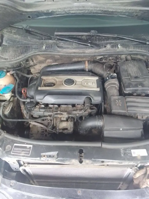 Срочно skoda octavia a5 2011 года пробег 218.000 коробка автомат все вопросы по номеру телефона
+7 949 325-58-17 Игорь
Цена 740.000
📞 Звоните: +7(949)3255817 - фотография - 10