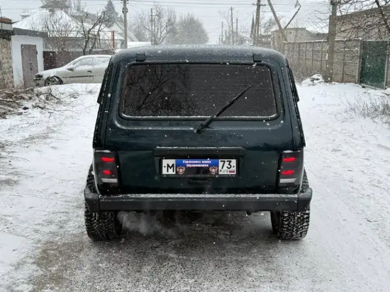 Продам ваз нива
2007 Года выпуска
Автомобиль в очень хорошем состоянии.
Ходовая часть отрабатывает идеально.
Днище и пороги без дыр и корозии.
Двигатель, коробка, раздатка-работают без нареканий, не дымит не троит, все включается, не выбивает. Пяти ступенчатая кпп. Мосты не воют, без вибрации.
Документы в полном порядке
Место осмотра харцызск
Цена 435т. Р
Номер для связи
+79496994520
Номер telegram, whatsapp - фотография - 2