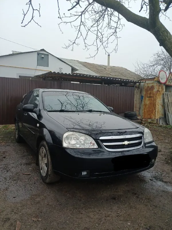 🚘Продаётся автомобиль 🚘
Chevrolet лачетти 1.4
Авто в хорошем состоянии, ничего не стучит
Год выпуска-конец 2007
Пробег-199 тысяч
Бензин
Учёт на мне, я собственник. 3 по счету
Установлен новый ремень грм-прошел на нем всего лишь 1.200км, новый ремень генератора. Установлены новые стойки стабилизатора-это единственное что нуждалось в замене
Новые колодки
Коробка 5-ти ступка, переключает без хруста.
Комплектация: подогрев зеркал и заднего стекла, электро регулировка зеркал, установлена хорошая магнитола андроид, установлены led лампы ближнего и дальнего света. Установлены хорошие противотуменные led фары
В комплекте идут новые диски. Были купленные в конце лета отъездил на них немного. Новая зимняя резина
Цена:720.000р торг у капота.
+7(949)-454-05-76
Либо тг @meetenv
📲 Tg: @meetenok
📞 Звоните: +7(949)4540576 - фотография - 7