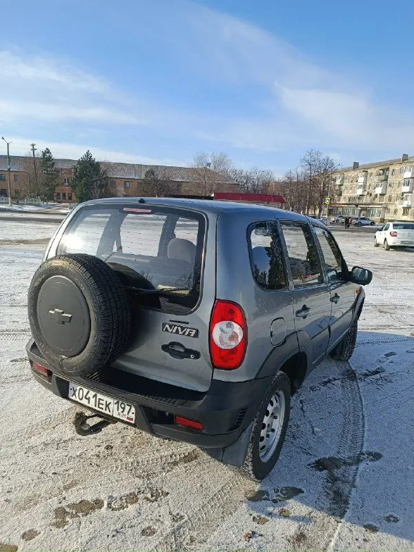 Срочно продам chevrolet нива chevrolet niva berton edition мотор 1.7 бензин пробег 98 тыс. Км. Год 2010 гур, эл стеклоподъёмники, эл зеркала с подогревом центральный замок сигнализация мотор ходовая раздатка коробка без нареканий все работает исправно, авто в очень хорошем состоянии делать не чего не нужно город шахтёрск документы в порядке стс птс дкп цена 480 тыс руб + торг +79493620713
📞 Звоните: +7(949)3620713 - фотография - 3