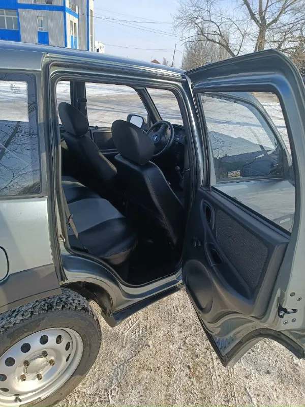 Срочно продам chevrolet нива chevrolet niva berton edition мотор 1.7 бензин пробег 98 тыс. Км. Год 2010 гур, эл стеклоподъёмники, эл зеркала с подогревом центральный замок сигнализация мотор ходовая раздатка коробка без нареканий все работает исправно, авто в очень хорошем состоянии делать не чего не нужно город шахтёрск документы в порядке стс птс дкп цена 480 тыс руб + торг +79493620713
📞 Звоните: +7(949)3620713 - фотография - 5