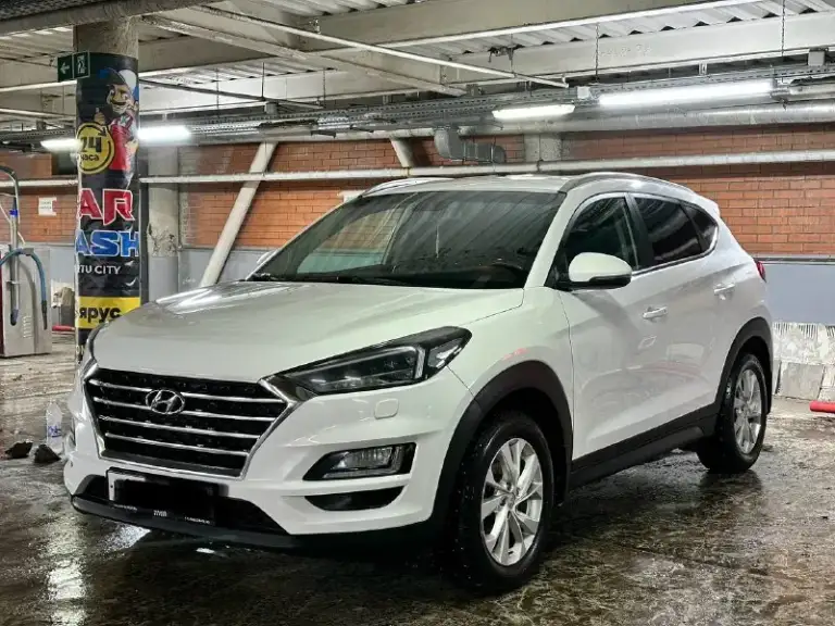 Продается: hyundai tucson 2019 год!
Рестайлинг, обьем 2.0 бензин самый простой и надежный, автомобиль в идеальном состоянии,
Вложений абсолютно никаких не требует,
Обслуживается все во время по регламенту,
Авто весь в заводском состоянии
Резина зима новая, пробег родной 123тыс, км
Комплектация пред максимальная!
Start stop,
Подогрев руля,
Car play,
Auto hold,
Подогрев всех сидений,
Двух зонный климат контроль,
Камера заднего вида,
Парктроники, и многое другое! Описывать долго)
Своими словами действительно отличный семейный паркетник!
С документами полностью порядок!
Продажа от собственника любое переоформление!
Цена 2150.000₽ торг присутствует по факту
Звоните +7949-551-68-75
Также телеграмм ☝🏻
▶️Смотреть больше фото◀️
📲 Tg: n.77
📞 Звоните: +7(949)5516875 - фотография - 1
