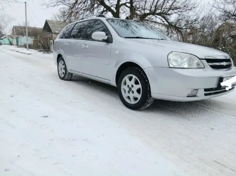 Продам chevrolet лачетти 2011год пробег 71 тысяч собственник авто идеальное состояние гаражное хранение комплектация полная авто как новое резина новая зима и лето обслуженно полностью вложение не нужно абсолютно авто очень шикарное кто хочет достойное авто это то что нужно всю жизнь в одних руках тел +79496642216
📞 Звоните: +7(949)6642216 - фотография - 4
