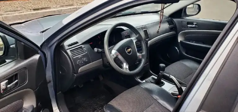 Продам chevrolet эпику 2012 год механика 2 литра самый надежный двигатель и коробка беспроблемный пробег 185.000. Машина в идеальном состоянии в родном окрасе за исключением 1 крыла косметика без дтп машина без ржавчины без жучков и прочих недостатков стекла вокруг заводские двигатель коробка ходовая всё в отличном состоянии машина обслужена без вложений 2 комплекта резины 2 ключа с автозапуском и многое другое документы хрустально чистые остальная информация по телефону цена 700.000 тор. Т +79494932503
+79490036029
📞 Звоните: +7(949)4932503 - фотография - 7