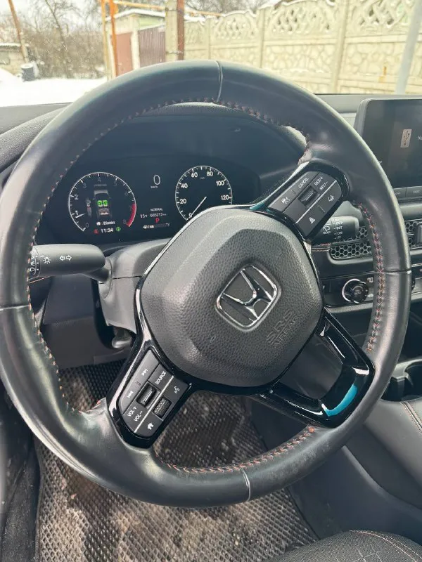 Honda hr-v конец 2022 года
Два комплекта резины и ковриков
Пробег 34 тыс
Атмосферный мотор 2.0 бензин
Комплектация :
Удержание в полосе, активный круиз, слепые зоны, apple carplay, android auto.
Led фары, бесключевой доступ, старт/стоп, климат контроль, подогревы сидений, led приборная панель, автохолд, помочь при спуске, электронный ручник, выбор режима вождения, обогрев зеркал.
Макеевка
Цена 2,800
+79494483517
📞 Звоните: +7(949)4483517 - фотография - 5