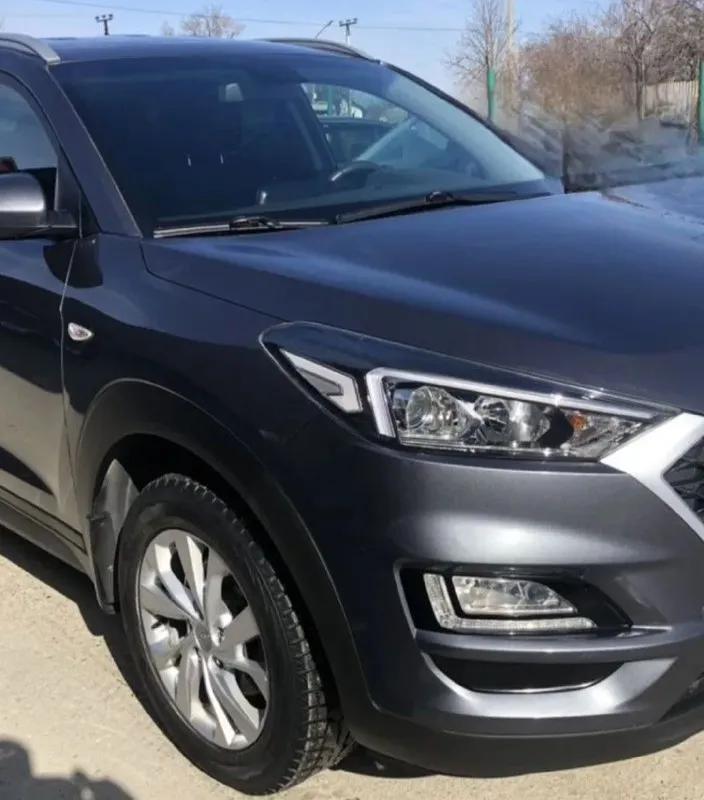 Продам. Кроссовер
Hyundai tucson рейсталинг поколение |||2018г. В
Эксплуатация с 2019 года
Двигатель 2.0 бензин
Коробка автоматическая
Пробег родной 162тыс км.
Автомобиль в идеальном состоянии.
Без вложений.
Кузов весь в отличном состоянии.
Стёкла все оригинальные.
Пред максимальная комплектация,
Ухоженный тканевый салон,
Датчики света, дождя,
Подогревы всех сидений,
Подогрев зеркал и стекл,
Подогрев руля, мульти руль,
Полный электропакет,
Carplay мультимедиа,
Блютус громкая связь,
Сигнализация
Star laine, автозапуск.
Новые зимние шины,
И очень многое другое !
Цена.1950т. Р
С документами полный порядок, осмотр г. Макеевка +79498000450
📲 Tg: @relaks2018
📞 Звоните: +7(949)8000450 - фотография - 10