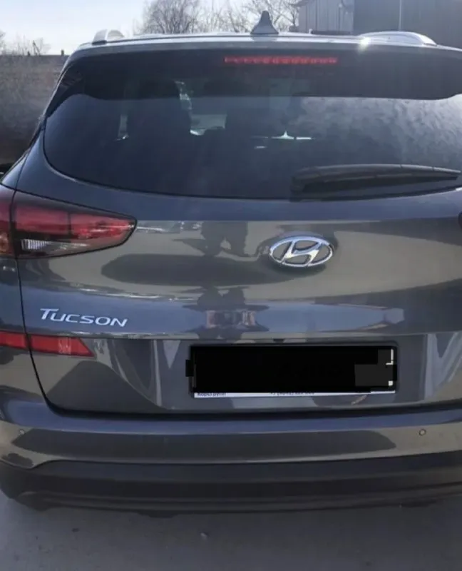 Продам. Кроссовер
Hyundai tucson рейсталинг поколение |||2018г. В
Эксплуатация с 2019 года
Двигатель 2.0 бензин
Коробка автоматическая
Пробег родной 162тыс км.
Автомобиль в идеальном состоянии.
Без вложений.
Кузов весь в отличном состоянии.
Стёкла все оригинальные.
Пред максимальная комплектация,
Ухоженный тканевый салон,
Датчики света, дождя,
Подогревы всех сидений,
Подогрев зеркал и стекл,
Подогрев руля, мульти руль,
Полный электропакет,
Carplay мультимедиа,
Блютус громкая связь,
Сигнализация
Star laine, автозапуск.
Новые зимние шины,
И очень многое другое !
Цена.1950т. Р
С документами полный порядок, осмотр г. Макеевка +79498000450
📲 Tg: @relaks2018
📞 Звоните: +7(949)8000450 - фотография - 9