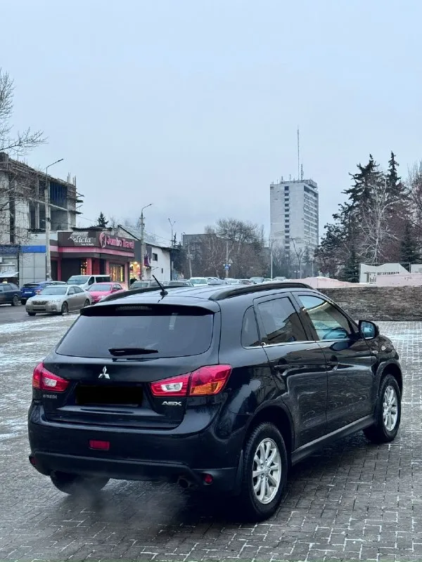 Продам mitsubishi asx 1 владелец с автосалона, полностью родной окрас, никогда не была в дтп, оригинальный птс. 2014год выпуска, в эксплуатации с 2015г. Пробег 185 тыс. Км. Мотор 1.8 (бензин) не дымит, не троит, работает как часы. Коробка автоматическая, переключает отлично, не пинает. Кузов и днище в отличном состоянии! Полная комплектация которая включает в себя: кожаный салон, мульти-руль, круиз-контроль, подогревы передних сидений, сенсорная магнитола с блютусом, камера заднего вида, отличная оптика, электроскладывание зеркал и тд. По электрике и технике вопросов нет, работает все! Зимняя резина, два ключа. Юридически чист, штрафов запретов нет, переоформление в мрэо. Цена:1.195.000 (торг, возможна продажа в кредит) +79495834901 (telegram) +79493963707 (telegram)
📞 Звоните: +7(949)5834901 - фотография - 7