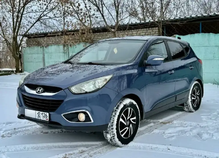Hyundai ix35
2012 Год эксп
211 Тыс км пробега оригинального
2.0 Литра бензин
Мкпп
В полной комплектации на механике ( климат контроль, круиз контроль, мульти руль, обогрев лобового стекла, подогрев передних и задних сидений, полный электро пакет, складывание зеркал, планшет, парктронники. Заводской ксенон, птф)
Двигатель работает как новый без посторонним шумов и задиров готов на эндоскоп проехать!
Состояние кузова отличное без дефектов!
Рыжиков вмятин нету!
Без дтп!
Косметический окрас переднего крыла и крышки багажника!
Салон чист ухоженный! Все работает без нареканий! Автомобиль обслужен весь от и до! Сел и поехал без вложений! 2 хозяина птс оригинальный юридически кристально чистая любое оформление, техосмотр прошел недавно готов ехать сразу на мрэо! Срочно все вопросы по телефону звонить в любое время осмотр город донецк
Цена 1.150 000
+7949-612-37-14
+7949-401-03-58
📞 Звоните: +7(949)6123714 - фотография - 1