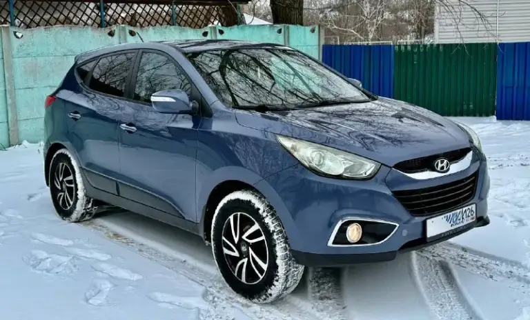 Hyundai ix35
2012 Год эксп
211 Тыс км пробега оригинального
2.0 Литра бензин
Мкпп
В полной комплектации на механике ( климат контроль, круиз контроль, мульти руль, обогрев лобового стекла, подогрев передних и задних сидений, полный электро пакет, складывание зеркал, планшет, парктронники. Заводской ксенон, птф)
Двигатель работает как новый без посторонним шумов и задиров готов на эндоскоп проехать!
Состояние кузова отличное без дефектов!
Рыжиков вмятин нету!
Без дтп!
Косметический окрас переднего крыла и крышки багажника!
Салон чист ухоженный! Все работает без нареканий! Автомобиль обслужен весь от и до! Сел и поехал без вложений! 2 хозяина птс оригинальный юридически кристально чистая любое оформление, техосмотр прошел недавно готов ехать сразу на мрэо! Срочно все вопросы по телефону звонить в любое время осмотр город донецк
Цена 1.150 000
+7949-612-37-14
+7949-401-03-58
📞 Звоните: +7(949)6123714 - фотография - 3