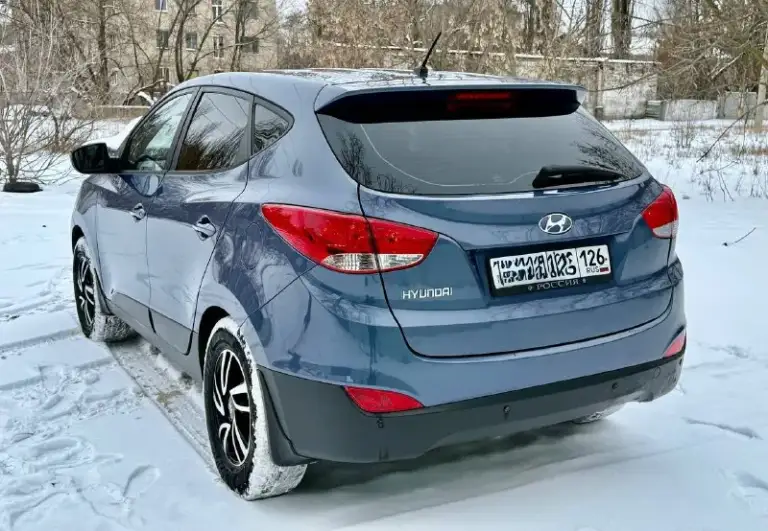Hyundai ix35
2012 Год эксп
211 Тыс км пробега оригинального
2.0 Литра бензин
Мкпп
В полной комплектации на механике ( климат контроль, круиз контроль, мульти руль, обогрев лобового стекла, подогрев передних и задних сидений, полный электро пакет, складывание зеркал, планшет, парктронники. Заводской ксенон, птф)
Двигатель работает как новый без посторонним шумов и задиров готов на эндоскоп проехать!
Состояние кузова отличное без дефектов!
Рыжиков вмятин нету!
Без дтп!
Косметический окрас переднего крыла и крышки багажника!
Салон чист ухоженный! Все работает без нареканий! Автомобиль обслужен весь от и до! Сел и поехал без вложений! 2 хозяина птс оригинальный юридически кристально чистая любое оформление, техосмотр прошел недавно готов ехать сразу на мрэо! Срочно все вопросы по телефону звонить в любое время осмотр город донецк
Цена 1.150 000
+7949-612-37-14
+7949-401-03-58
📞 Звоните: +7(949)6123714 - фотография - 4