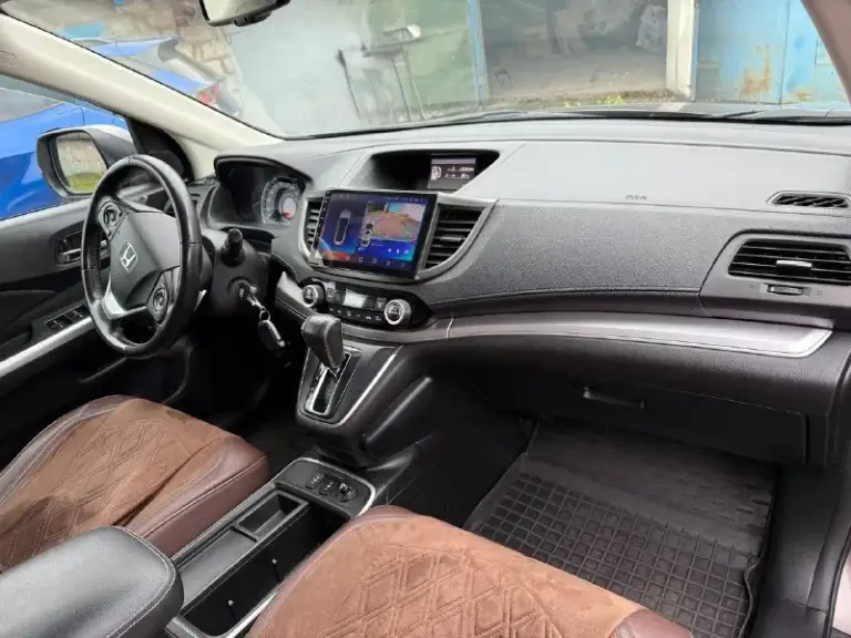 Продам
Автомобиль honda cr-v 4 2.4 cvt, 2015, 173 000 км
Своевременно обслуживался. Есть сервисная книжка (авто с официального дилера). Оригинальный птс. Не участвовал в дтп. В салоне не курили. Летняя и зимняя резина в комплекте. Передняя часть авто в бронепленке, сигнализация, заменена штатная магнитола на андроид, передняя и задняя камеры. Полный комплект ключей и документов. Обмен не интересует. Возможен торг при осмотре.
Телефон для связи +79493334188, телеграмм.
Посмотреть можно в донецке калининский район.
📞 Звоните: +7(949)3334188 - фотография - 5