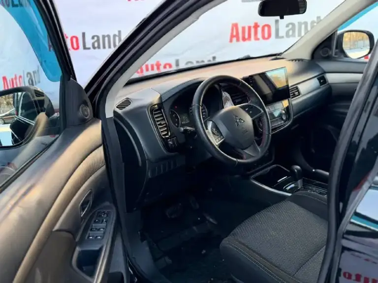 🚘 Mitsubishi outlander 🚘
Год выпуска: 2017
Двигатель: 2.0 бензин
Пробег: 170.000км
Привод: передний
Кпп: автомат
Описание: все расходники заменены, отличное состояние!
❗️ Цена 1.580.000 ₽❗️
🏎️ Продажа в кредит
🏎️ Выкуп авто
🏎️ Trade-in
☎️ +7 (949) 628-72-17
Г. Донецк, пр. Дзержинского 55
📞 Звоните: +7(949)6287217 - фотография - 7