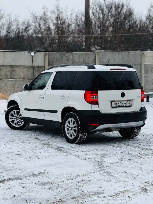 Skoda yeti 1.2 tsi at 2010 г. В.
Компакт-кроссовер в идеальнейшем состоянии
Пробег 139 тыс. Км подтвержденный автотекой
Салон как в новом авто!!!
За весь период 2 владельца
В хорошей комплектации
-Подогрев сидений/зеркал/форсунок омывателя
-Однозонный климат-контроль
-Хорошая штатная акустика 8 динамиков
-Задний ряд сидений-трансформер
-Два комплекта ключей
-Хорошая зимняя резина r16
-Комплект новой летней резины r16 nokian
По авто сделано очень большое то масло/фильтра замена осн. Радиатора/радиатора печки, термостата и всех жидкостей!!!
Автомобиль полностью готов к долгой, без проблемной эксплуатации!!!
Торг у капота!!!
Цена 895 тыс. Руб
+79493811593
+79495082418 - фотография - 5