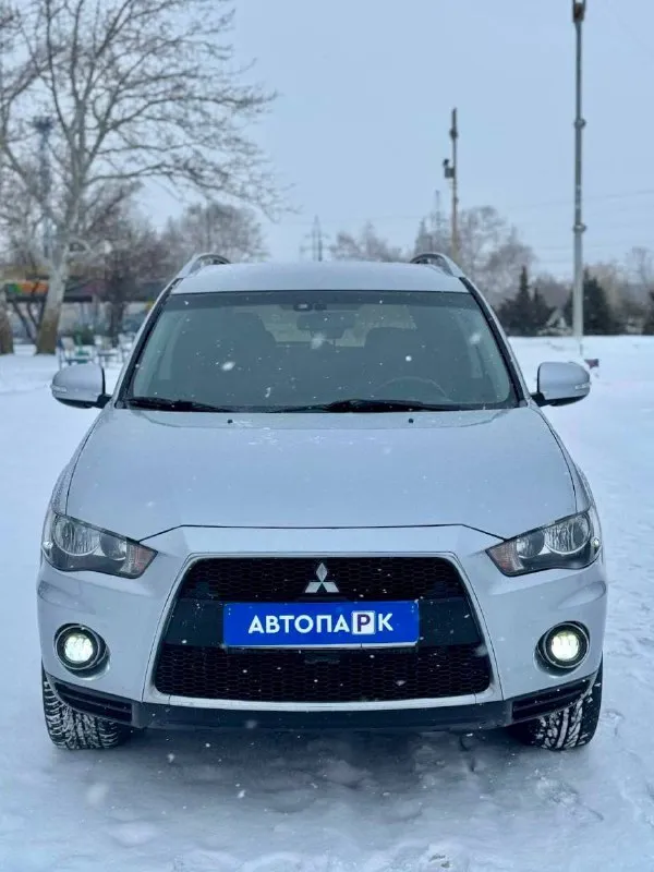 🇯🇵 Mitsubishi outlander

💰Цена: 1 170 000р
🏢Город: мариуполь
📅Год выпуска: 2009
🧾Пробег: 198 488км.
⚙️Двигатель: 2.0
⛽Топливо: бензин/газ
⚙️Кпп: автомат

📞 Телефон:

+7-949-727-41-51
+7-989-263-55-56
+7-949-551-91-52

💾 Описание:

Mitsub. .. >✅ южная эксплуатация.
✅ Техническая часть на 5+
✅ Оригинальный пробег.
✅ Салон как новый.
✅ Салон трансформер.

✅ Отличная комплектация:

❄️ Кондиционер, подогрев сидений, гур, abs, птф, кожаный мультируль, центральный замок, tesla магнитола с камерой заднего вида, хорошая летняя резина на красивых литых дисках.

Улица шевченко 2️⃣6️⃣9️⃣

🏦 Возможна продажа в кредит по двум документам. - фотография - 2