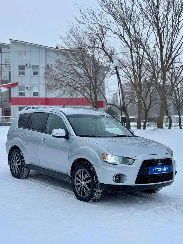 🇯🇵 Mitsubishi outlander

💰Цена: 1 170 000р
🏢Город: мариуполь
📅Год выпуска: 2009
🧾Пробег: 198 488км.
⚙️Двигатель: 2.0
⛽Топливо: бензин/газ
⚙️Кпп: автомат

📞 Телефон:

+7-949-727-41-51
+7-989-263-55-56
+7-949-551-91-52

💾 Описание:

Mitsub. .. >✅ южная эксплуатация.
✅ Техническая часть на 5+
✅ Оригинальный пробег.
✅ Салон как новый.
✅ Салон трансформер.

✅ Отличная комплектация:

❄️ Кондиционер, подогрев сидений, гур, abs, птф, кожаный мультируль, центральный замок, tesla магнитола с камерой заднего вида, хорошая летняя резина на красивых литых дисках.

Улица шевченко 2️⃣6️⃣9️⃣

🏦 Возможна продажа в кредит по двум документам. - фотография - 3