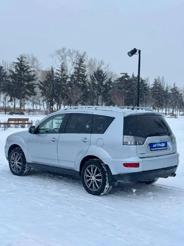🇯🇵 Mitsubishi outlander

💰Цена: 1 170 000р
🏢Город: мариуполь
📅Год выпуска: 2009
🧾Пробег: 198 488км.
⚙️Двигатель: 2.0
⛽Топливо: бензин/газ
⚙️Кпп: автомат

📞 Телефон:

+7-949-727-41-51
+7-989-263-55-56
+7-949-551-91-52

💾 Описание:

Mitsub. .. >✅ южная эксплуатация.
✅ Техническая часть на 5+
✅ Оригинальный пробег.
✅ Салон как новый.
✅ Салон трансформер.

✅ Отличная комплектация:

❄️ Кондиционер, подогрев сидений, гур, abs, птф, кожаный мультируль, центральный замок, tesla магнитола с камерой заднего вида, хорошая летняя резина на красивых литых дисках.

Улица шевченко 2️⃣6️⃣9️⃣

🏦 Возможна продажа в кредит по двум документам. - фотография - 4