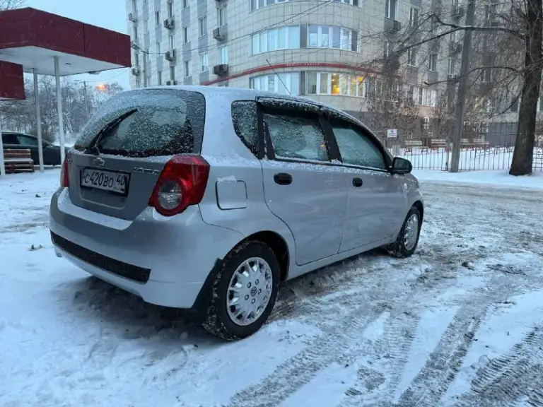 Сhevrolet aveo 2009 г. В. 1.2 бензин мкпп. Автомобиль в достойном состоянии! Кузов без коррозии! Новое сцепление. Новая зимня резина. Кондиционер. Отвечу на вопросы в телефонном режиме!
Цена: 415.000 руб
Г. Донецк
Тел. : +79493910916 - фотография - 3