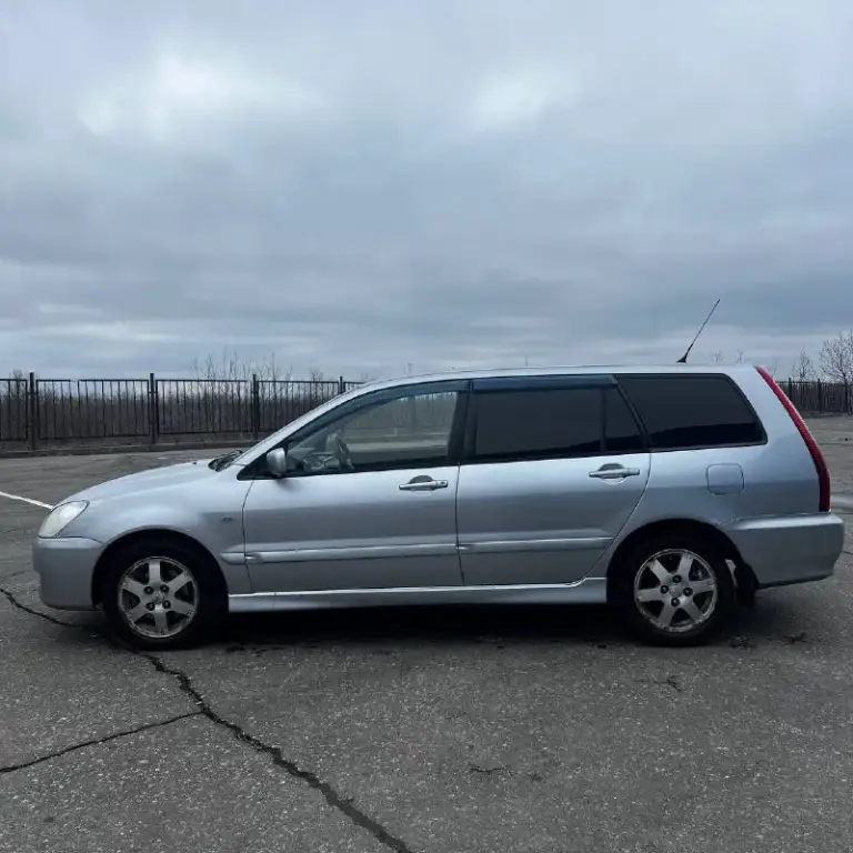Mitsubishi lancer 9 2004
1.6, Не дымит, работает хорошо, сухой. Коробка механика на отлично. Ходовая сбитая и тихая. Кузов очень живой, дно, пороги, стаканы в отличном состоянии, микро косячки есть, вид классный. Резина зима. Салон чистый и опрятный. По электрике все работает, ошибок нет. Стоит сигнализация с автозапуском. По документам все отлично. Все стекла родные.
385.000₽
+79493609487 Донецк
📲 Tg: @zmilovz
📞 Звоните: +7(949)3609487 - фотография - 6