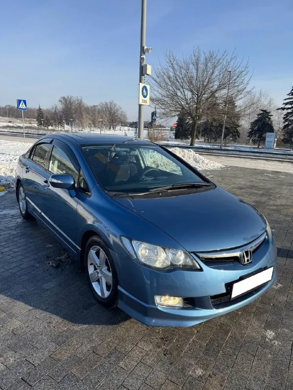 🚘 Honda civic 2006
✅ 2006 Год выпуска
✅ : 1.8 Ат / бензин /
✅ Пробег: 205.000 km
🔥 Редкое состояние авто. Европейка, покупалась в автосалоне донецка в 2007 году, полностью оригинальный пробег, все родные стекла.
💫 Хозяйский автомобиль. Вложений никаких не требует. Каждый день на ходу. Я - собственник. Есть незначительные следы эксплуатации, и вторичные окрасы по годам, всё по делу.
🚙 Комплектация максимальная в то время, с люком, климатом, круизом, подогревами сидений, складыванием зеркал, лепестками и спортивным обвесом.
💥 2 Ключа, 2 комплекта импортной резины. Установлена сигнализация и multilock. Хороший свет. Кондиционер заправлен. Полностью обслужен до мелочей. Кузов летом покрывался керамикой.
📍 Осмотр в донецке. Возможна продажа в кредит через автосалон.
💸 950.000 ₽ (Торг)
+7 (949) 984-68-08
📞 Звоните: +7(949)9846808 - фотография - 3