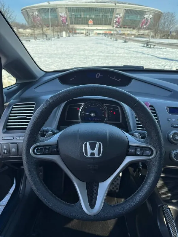 🚘 Honda civic 2006
✅ 2006 Год выпуска
✅ : 1.8 Ат / бензин /
✅ Пробег: 205.000 km
🔥 Редкое состояние авто. Европейка, покупалась в автосалоне донецка в 2007 году, полностью оригинальный пробег, все родные стекла.
💫 Хозяйский автомобиль. Вложений никаких не требует. Каждый день на ходу. Я - собственник. Есть незначительные следы эксплуатации, и вторичные окрасы по годам, всё по делу.
🚙 Комплектация максимальная в то время, с люком, климатом, круизом, подогревами сидений, складыванием зеркал, лепестками и спортивным обвесом.
💥 2 Ключа, 2 комплекта импортной резины. Установлена сигнализация и multilock. Хороший свет. Кондиционер заправлен. Полностью обслужен до мелочей. Кузов летом покрывался керамикой.
📍 Осмотр в донецке. Возможна продажа в кредит через автосалон.
💸 950.000 ₽ (Торг)
+7 (949) 984-68-08
📞 Звоните: +7(949)9846808 - фотография - 9