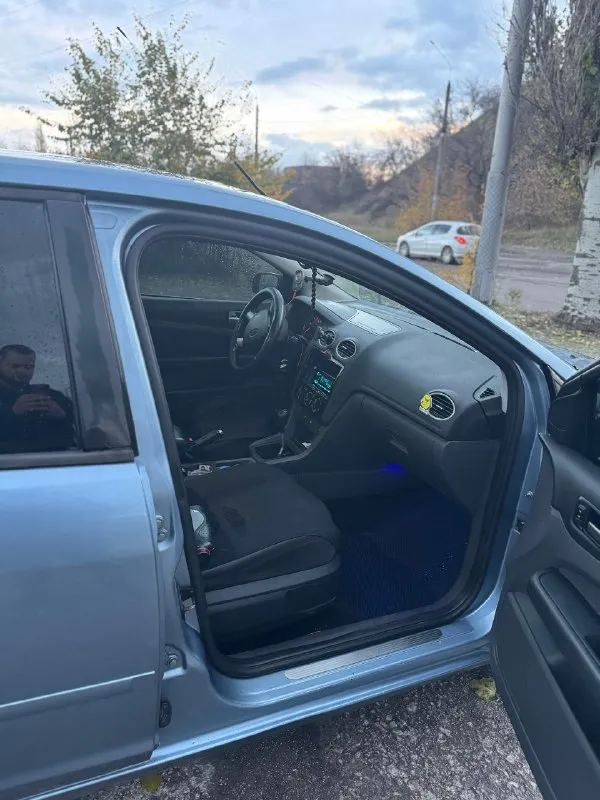 Продам ford focus 2005 года, мотор 2.0 литра (мотор контрактный 64000 км, документы на руках)по ходовую нареканий нету(перебирались)стоит в машине хороший свет, музыка. Состояние хорошая я хозяин, любое переоформление. Цена 650000
+79495023914
.
📞 Звоните: +7(949)5023914 - фотография - 9