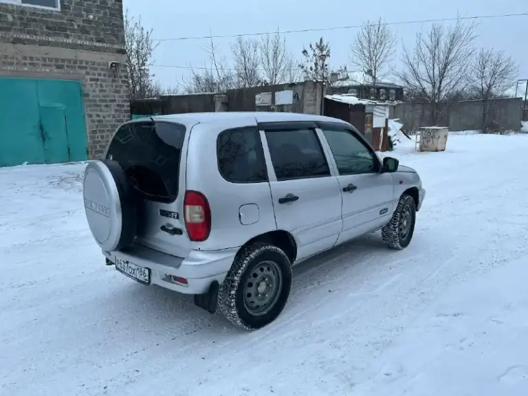 Продам chevrolet niva 2004 г. В. Машина в хорошем состоянии, обслуживалась своевременно. Из недавнего: пересыпалась ходовая часть, все новые силиконовые патрубки, термостат и многое другое. Коробка, раздатка и двигатель в отличном состоянии, все работает, переключается. Дно так же в отличном состоянии, без гнили. Из нюансов внешний вид, полезли рыжики. С документами полный порядок. Находится в г. Горловка цена: 370.000 + хороший торг : +7 949 323 60 32
📞 Звоните: +7(949)3236032 - фотография - 1