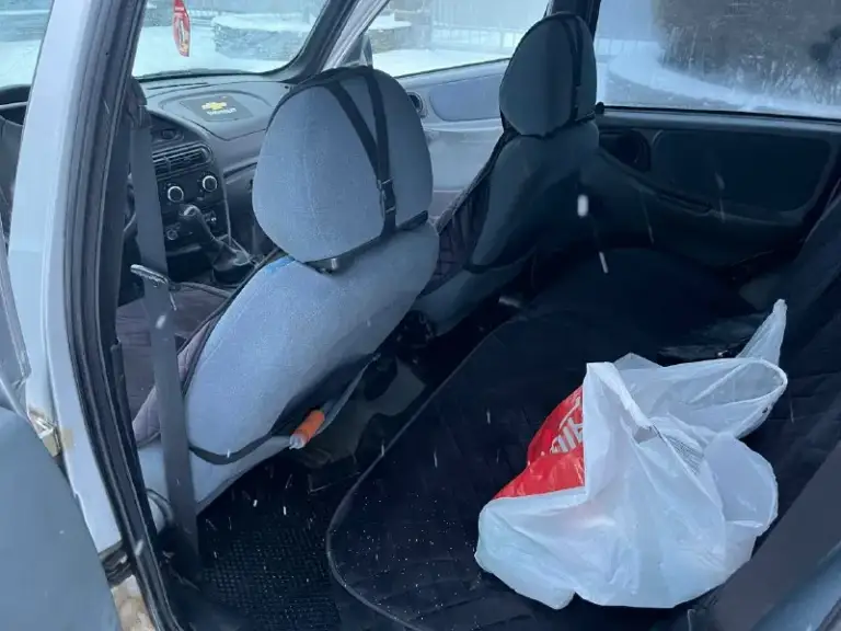 Продам chevrolet niva 2004 г. В. Машина в хорошем состоянии, обслуживалась своевременно. Из недавнего: пересыпалась ходовая часть, все новые силиконовые патрубки, термостат и многое другое. Коробка, раздатка и двигатель в отличном состоянии, все работает, переключается. Дно так же в отличном состоянии, без гнили. Из нюансов внешний вид, полезли рыжики. С документами полный порядок. Находится в г. Горловка цена: 370.000 + хороший торг : +7 949 323 60 32
📞 Звоните: +7(949)3236032 - фотография - 2