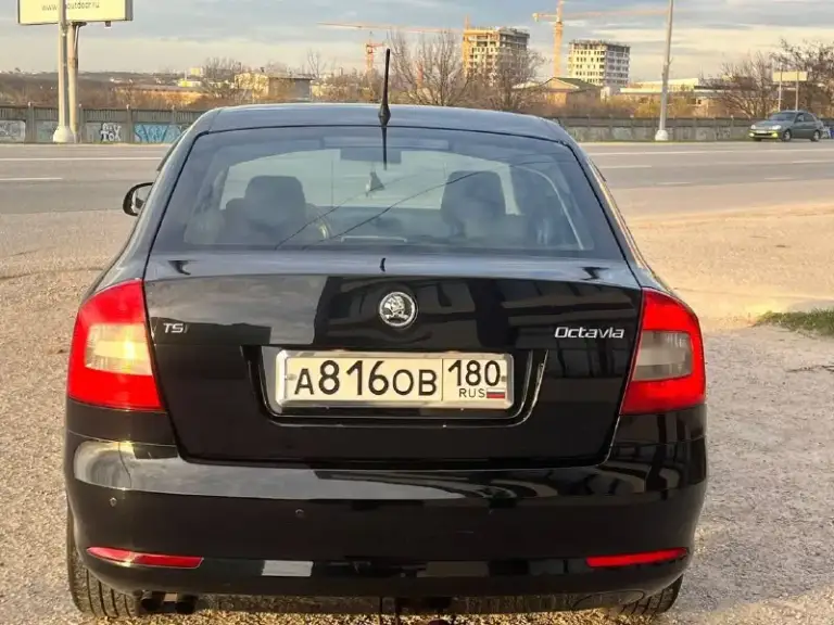 Год:2011
Пробег: 250000
Телефон :+79490981171
Цена: 850000₽
Предлагаю вашему вниманию надежный и комфортабельный автомобиль skoda октавия 2011 года выпуска.
В комплектацию автомобиля входит все, что необходимо для комфортной и безопасной езды: климат-контроль, подогрев сидений, парктроники, датчики света и дождя, круиз-контроль, система курсовой устойчивости (esp) и многое другое. Салон автомобиля отделан качественными материалами, что создает атмосферу комфорта и уюта.
Автомобиль находится в отличном техническом состоянии и не требует дополнительных вложений. Своевременное техническое обслуживание проводилось в соответствии с регламентом производителя. Все заказ снаряды предоставим. Кузов автомобиля в отличном состоянии. Разумный торг уместен при осмотре. Звоните и приезжайте на просмотр – уверен, вы останетесь довольны!

📞 Звоните: +7(949)0981171 - фотография - 8