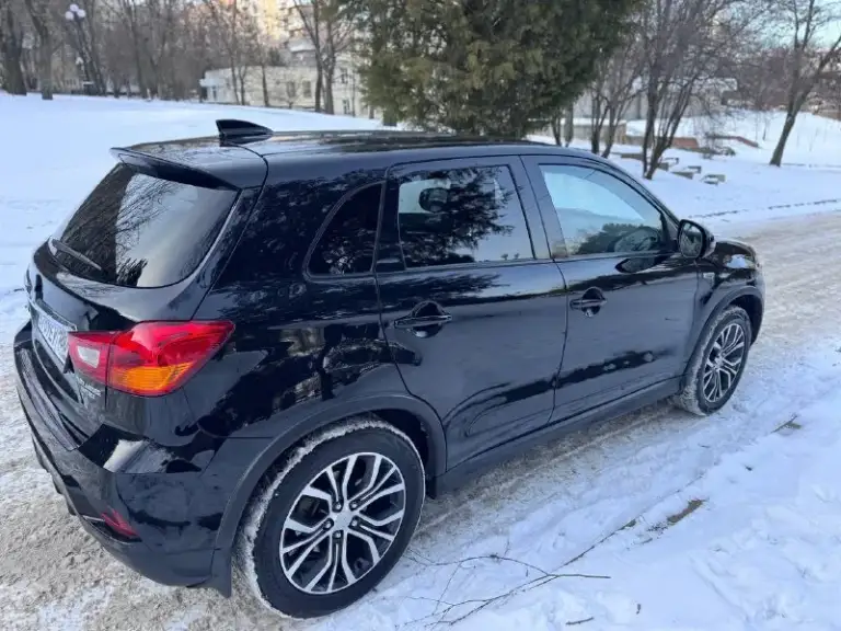 Mitsubishi asx 2019
Продам авто в отличном состоянии, 65 т км
2019 Год, 2.0 бензин, автомат, климат-контроль, круиз-контроль, зимняя резина.
Авто обслужено, с документами порядок
Цена 1 млн 650 т рублей, торг, обмен
+79493145500
📞 Звоните: +7(949)3145500 - фотография - 6