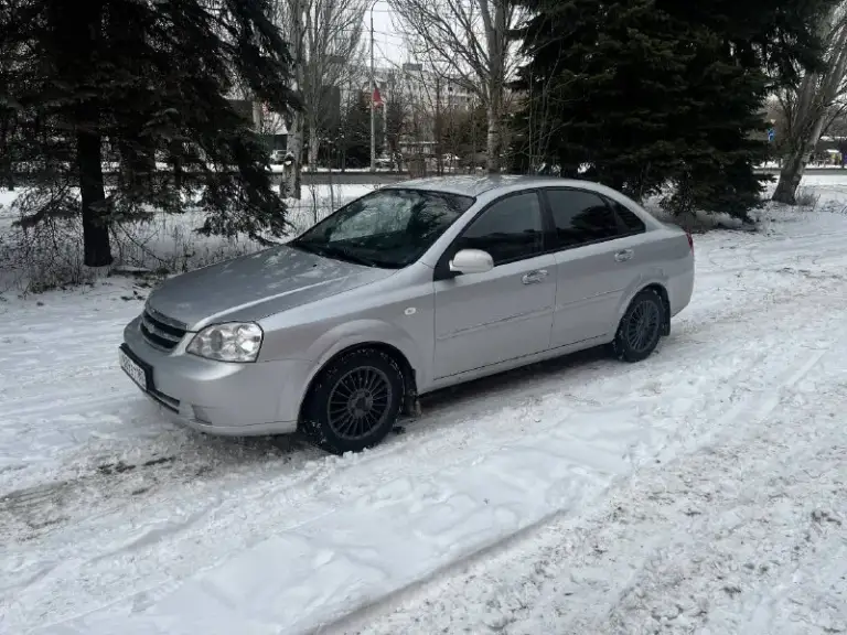 🚙Марка: chevrolet lacetti
⚙️Двигатель: 1.6
⛽️Вид топлива: бензин
📅Год выпуска: 2008
💴Цена:570.000 руб торг у заднего и переднего бампера
🗺️Пробег:225.000 км
📦:Кпп :механика
Автомобиль в хорошем состоянии, едет бодрее чем стоковый 1.6, салон не протёртый не прокуренный техническая часть на отлично недавно прошел полная то, замена форсунок, свечей, поменян полный комплект сцепления, заменен ближний свет на галогенный, так же стоит выхлопная прямоток.
По комплектации: гур, полностью в шумоизоляции, четыре стеклоподъемника, электро зеркала, датчик света, климат контроль, кондиционер, подогрев сидений имеются задние парктроники, стоит android планшет, мощный сабвуфер, 4 динамика. Зимняя резина
+ Летняя новая в комплекте
Все остальные доп вопросы
По телефону
+79497114808
📍•Город мариуполь
@Yaroslav_ipf
📞 Звоните: +7(949)7114808 - фотография - 2