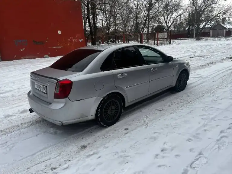 🚙Марка: chevrolet lacetti
⚙️Двигатель: 1.6
⛽️Вид топлива: бензин
📅Год выпуска: 2008
💴Цена:570.000 руб торг у заднего и переднего бампера
🗺️Пробег:225.000 км
📦:Кпп :механика
Автомобиль в хорошем состоянии, едет бодрее чем стоковый 1.6, салон не протёртый не прокуренный техническая часть на отлично недавно прошел полная то, замена форсунок, свечей, поменян полный комплект сцепления, заменен ближний свет на галогенный, так же стоит выхлопная прямоток.
По комплектации: гур, полностью в шумоизоляции, четыре стеклоподъемника, электро зеркала, датчик света, климат контроль, кондиционер, подогрев сидений имеются задние парктроники, стоит android планшет, мощный сабвуфер, 4 динамика. Зимняя резина
+ Летняя новая в комплекте
Все остальные доп вопросы
По телефону
+79497114808
📍•Город мариуполь
@Yaroslav_ipf
📞 Звоните: +7(949)7114808 - фотография - 3